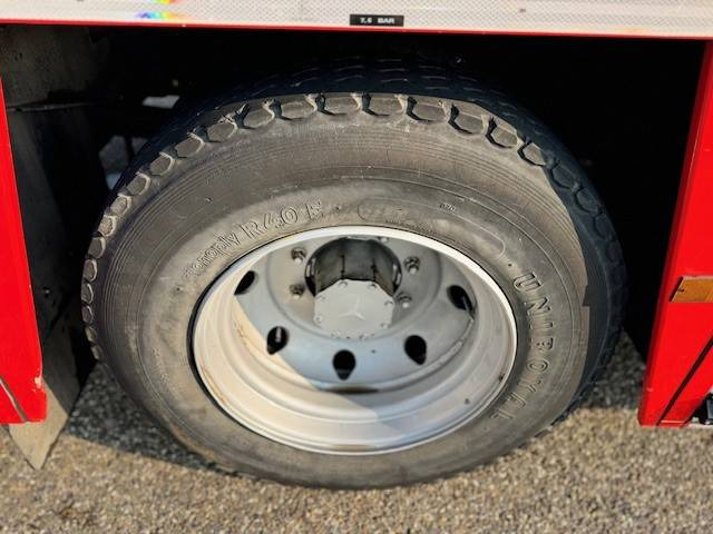 Mercedes-Benz 1124 - Carro de bombeiro: foto 4 Mercedes-Benz 1124 - Carro de bombeiro: foto 4