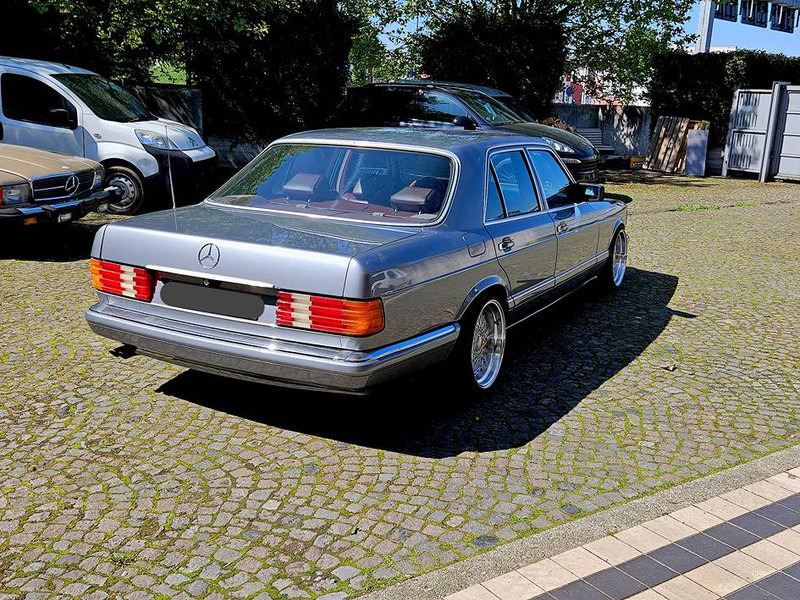 Mercedes-Benz 300-serie 300 SE Lowrider - Automóvel: foto 3 Mercedes-Benz 300-serie 300 SE Lowrider - Automóvel: foto 3