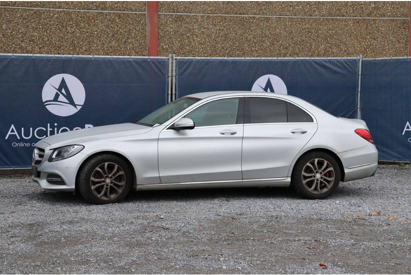 Mercedes-Benz C-Klasse 200 - Sedan: foto 1 Mercedes-Benz C-Klasse 200 - Sedan: foto 1