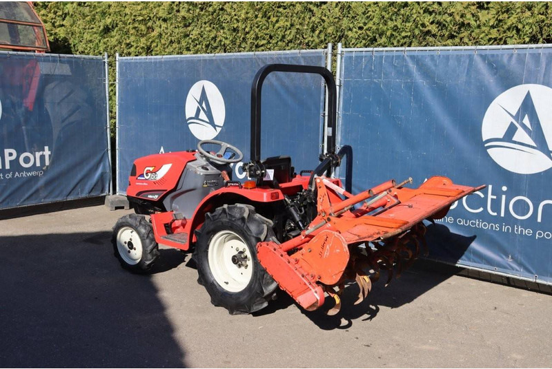 Mitsubishi MMT15 - Trator: foto 3 Mitsubishi MMT15 - Trator: foto 3