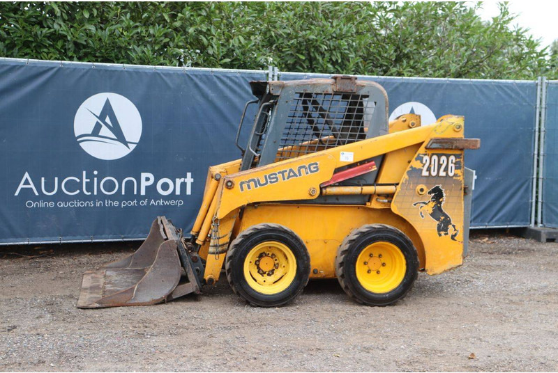 Mustang 2026 - Pá carregadora de rodas: foto 1 Mustang 2026 - Pá carregadora de rodas: foto 1