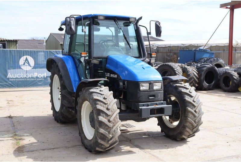 Trator New Holland TL90: foto 7