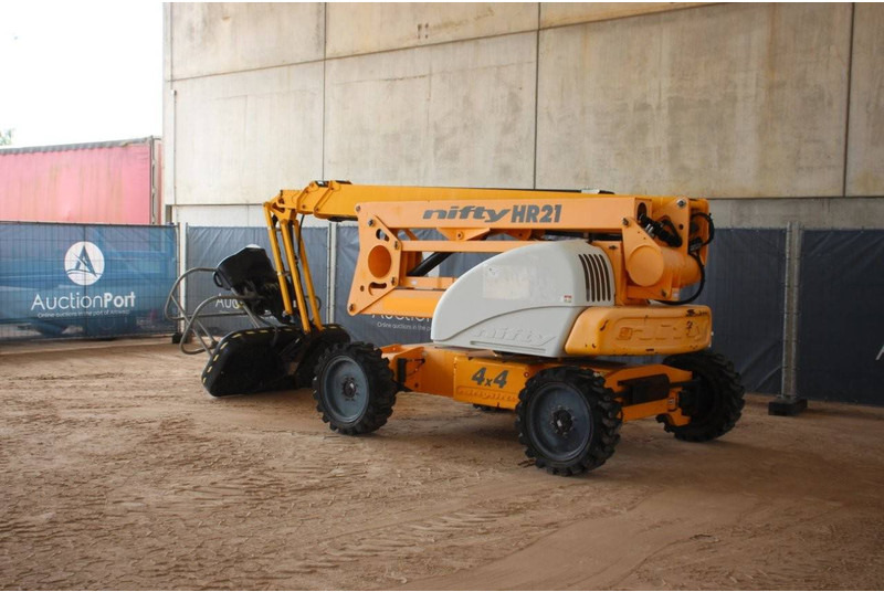 Niftylift HR21 D 4X4 - Plataforma articulada: foto 3 Niftylift HR21 D 4X4 - Plataforma articulada: foto 3