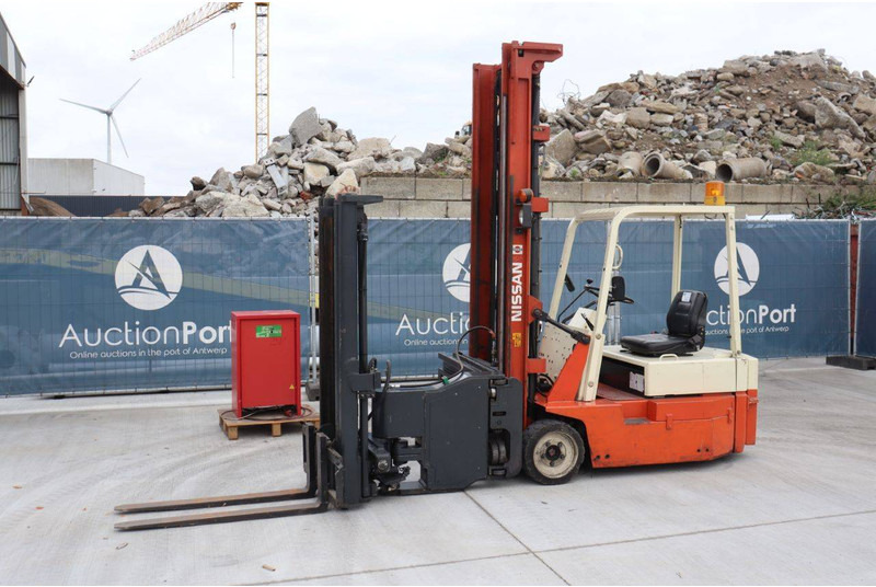 Nissan  - Empilhador elétrico: foto 1 Nissan  - Empilhador elétrico: foto 1