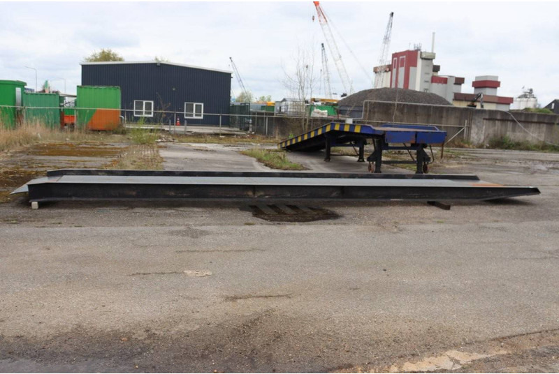 Onbekend - Reboque plataforma/ Caixa aberta: foto 1 Onbekend - Reboque plataforma/ Caixa aberta: foto 1