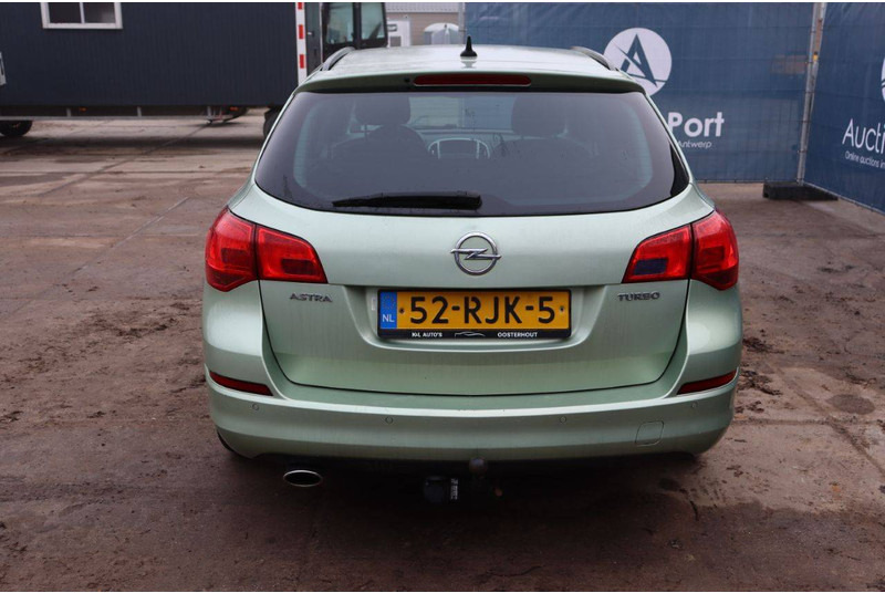 Opel Astra Sports Tourer - Automóvel: foto 5 Opel Astra Sports Tourer - Automóvel: foto 5