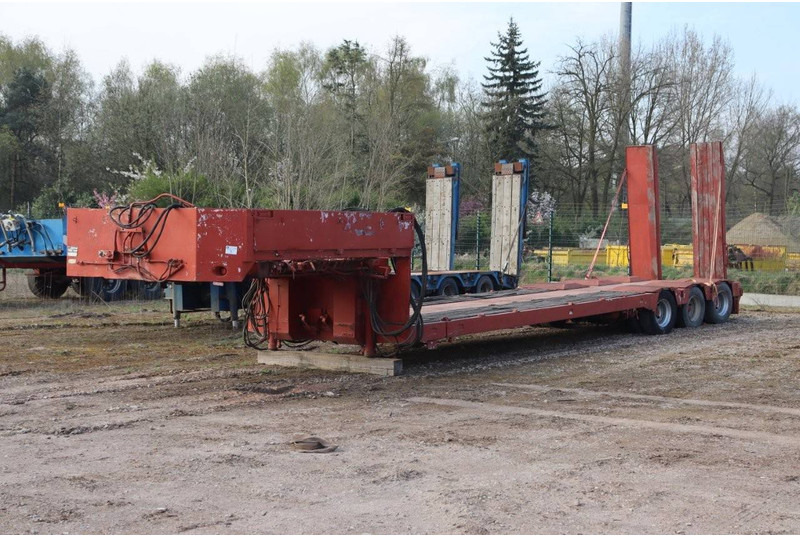 SVP 12.48.3 - Semi-reboque baixa: foto 1 SVP 12.48.3 - Semi-reboque baixa: foto 1