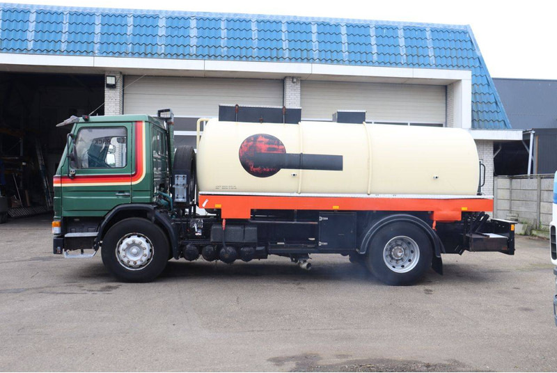 Scania P82 CG13 - Camião furgão: foto 2 Scania P82 CG13 - Camião furgão: foto 2