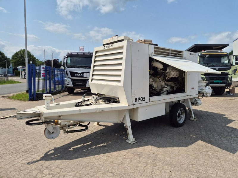 Schwing Stetter BP 4000 HDR D - Bomba de betão estacionária: foto 4 Schwing Stetter BP 4000 HDR D - Bomba de betão estacionária: foto 4