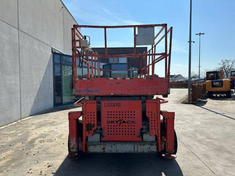 Skyjack SJ8831 - Plataforma de Tijera/ Plataforma de tesoura: foto 2 Skyjack SJ8831 - Plataforma de Tijera/ Plataforma de tesoura: foto 2