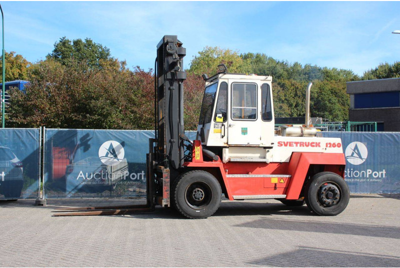 Svetruck 1260-30 - Empilhador a diesel: foto 1 Svetruck 1260-30 - Empilhador a diesel: foto 1