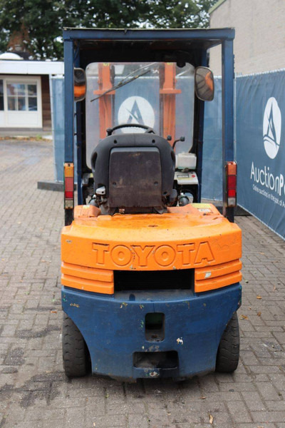 Toyota 02-5FD 15 - Empilhador a diesel: foto 5 Toyota 02-5FD 15 - Empilhador a diesel: foto 5