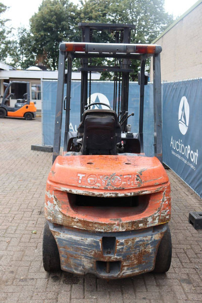 Toyota 02-7FDF30 - Empilhador a diesel: foto 5 Toyota 02-7FDF30 - Empilhador a diesel: foto 5