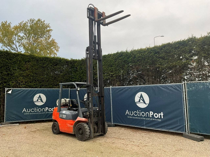 Empilhador a gás Toyota 42-7FGF25: foto 15 Empilhador a gás Toyota 42-7FGF25: foto 15