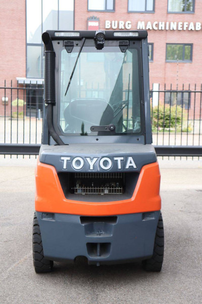 Toyota 52-8FDJF35 - Empilhador a diesel: foto 5 Toyota 52-8FDJF35 - Empilhador a diesel: foto 5