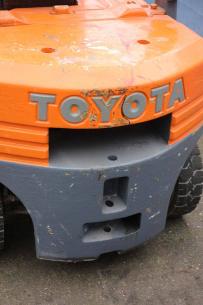 Empilhador Toyota 5FG25: foto 16 Empilhador Toyota 5FG25: foto 16