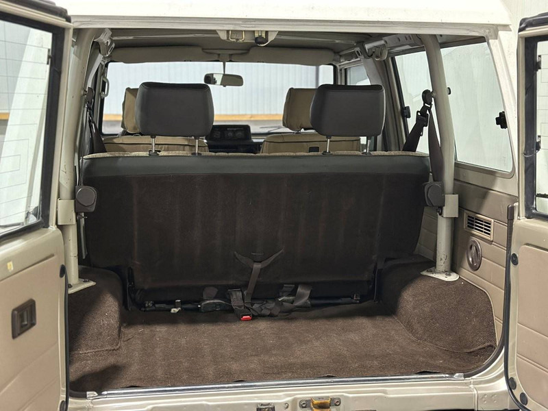 Toyota Land Cruiser - Automóvel: foto 5 Toyota Land Cruiser - Automóvel: foto 5