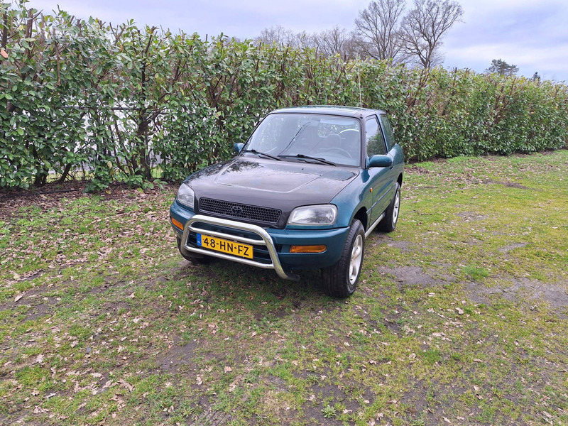 Toyota RAV4 - Sedan: foto 2 Toyota RAV4 - Sedan: foto 2