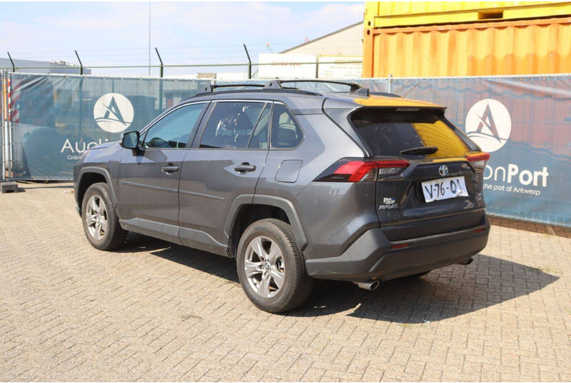 Toyota RAV4 XLE AWD - Sedan: foto 4 Toyota RAV4 XLE AWD - Sedan: foto 4