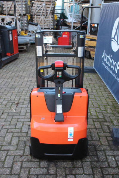 Toyota SWE200D - Stacker: foto 4 Toyota SWE200D - Stacker: foto 4