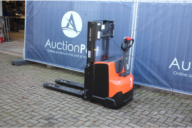 Toyota SWE200D - Stacker: foto 3 Toyota SWE200D - Stacker: foto 3