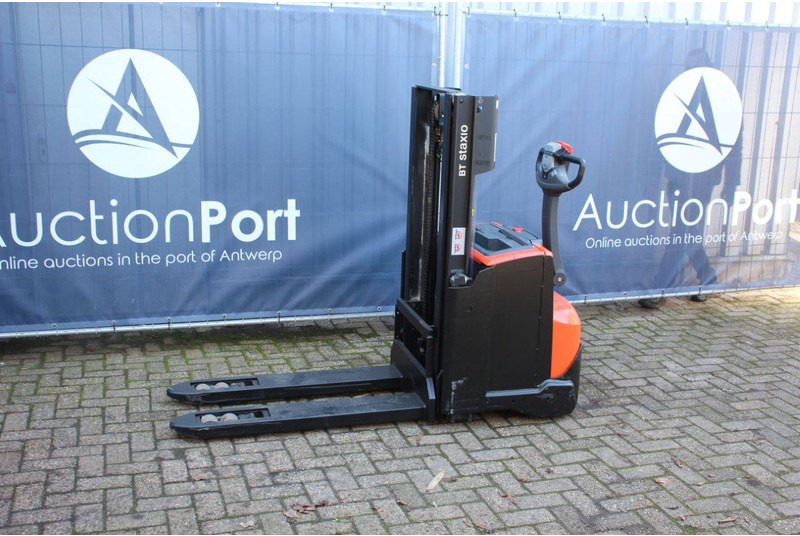 Toyota SWE200D - Stacker: foto 1 Toyota SWE200D - Stacker: foto 1