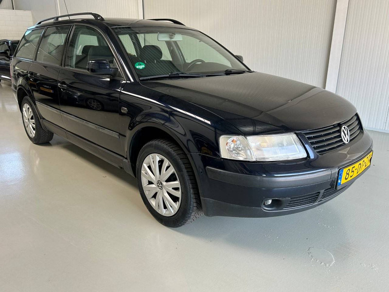 Volkswagen Passat 1.8 Comfort - Sedan: foto 4 Volkswagen Passat 1.8 Comfort - Sedan: foto 4