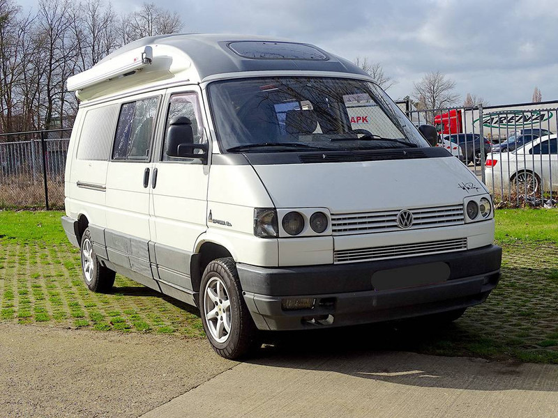 Volkswagen Transporter (T4) 'Dehler' Optima 5.4 (2.4L Diesel) - Campervan: foto 4 Volkswagen Transporter (T4) 'Dehler' Optima 5.4 (2.4L Diesel) - Campervan: foto 4