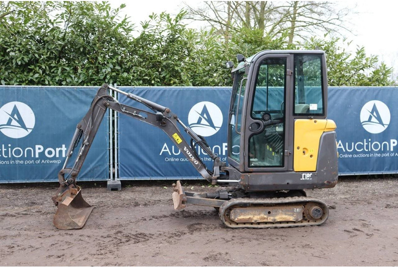 Volvo EC18C - Mini escavadeira: foto 1 Volvo EC18C - Mini escavadeira: foto 1