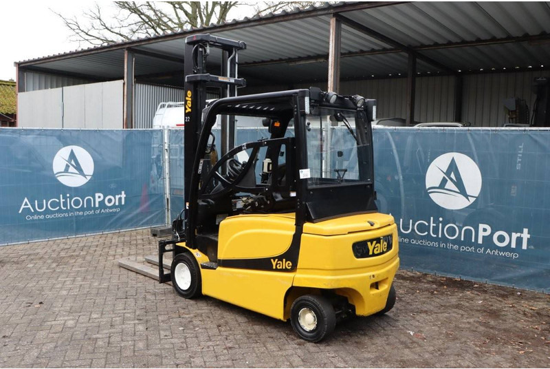 Yale ERP35VL F2945 - Empilhador elétrico: foto 3 Yale ERP35VL F2945 - Empilhador elétrico: foto 3