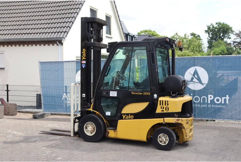 Yale GLP25VX V2770 - Empilhador a gás: foto 3 Yale GLP25VX V2770 - Empilhador a gás: foto 3