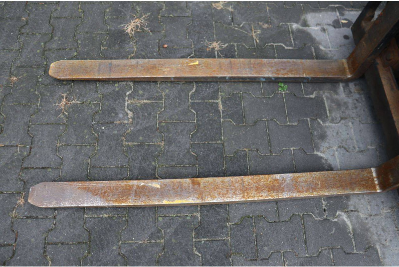 Empilhador a gás Yale GLP30: foto 9 Empilhador a gás Yale GLP30: foto 9