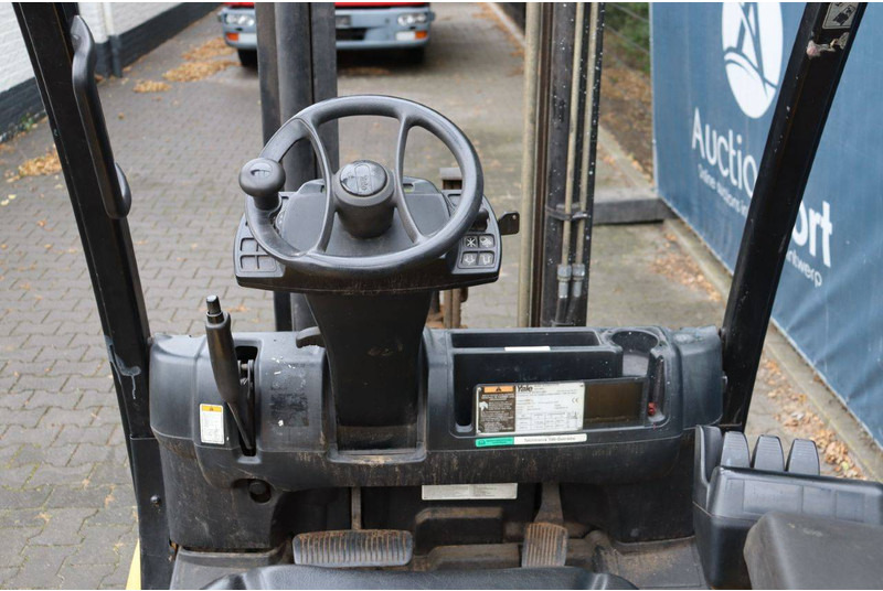 Empilhador a gás Yale GLP30: foto 19 Empilhador a gás Yale GLP30: foto 19