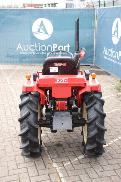 Yanmar F16D - Trator: foto 4 Yanmar F16D - Trator: foto 4