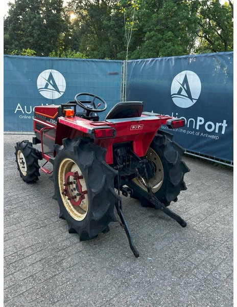 Yanmar F20D - Trator: foto 2 Yanmar F20D - Trator: foto 2
