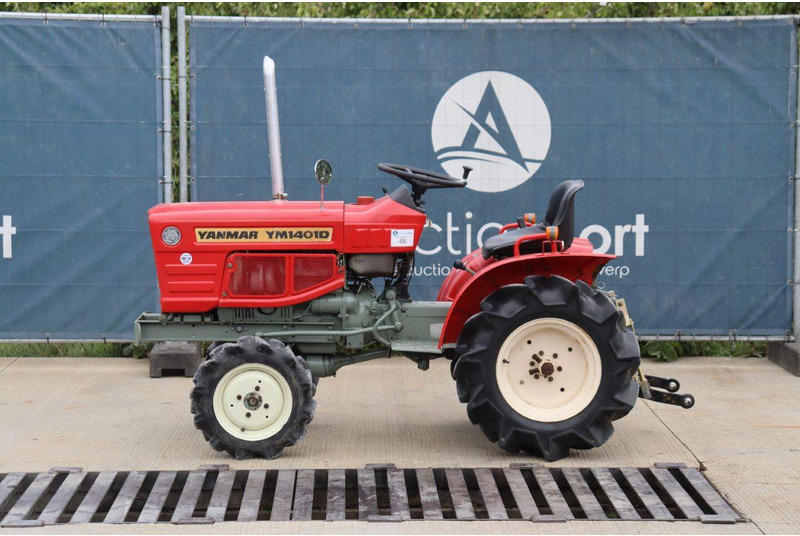 Yanmar YM1401D - Trator: foto 2 Yanmar YM1401D - Trator: foto 2
