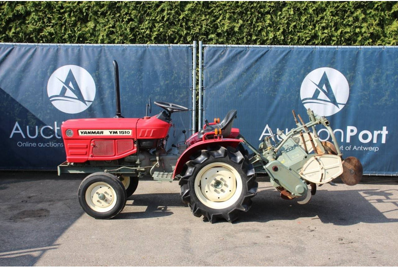Yanmar YM1510 - Trator: foto 2 Yanmar YM1510 - Trator: foto 2