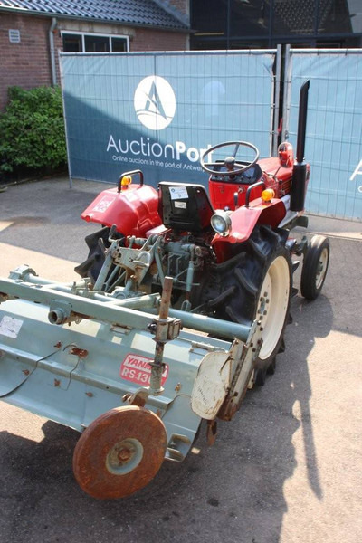 Yanmar YM1610 - Trator: foto 5 Yanmar YM1610 - Trator: foto 5