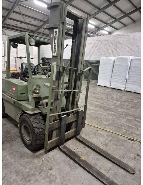 Salev LOG 1302PDS - Empilhador a diesel: foto 1 Salev LOG 1302PDS - Empilhador a diesel: foto 1