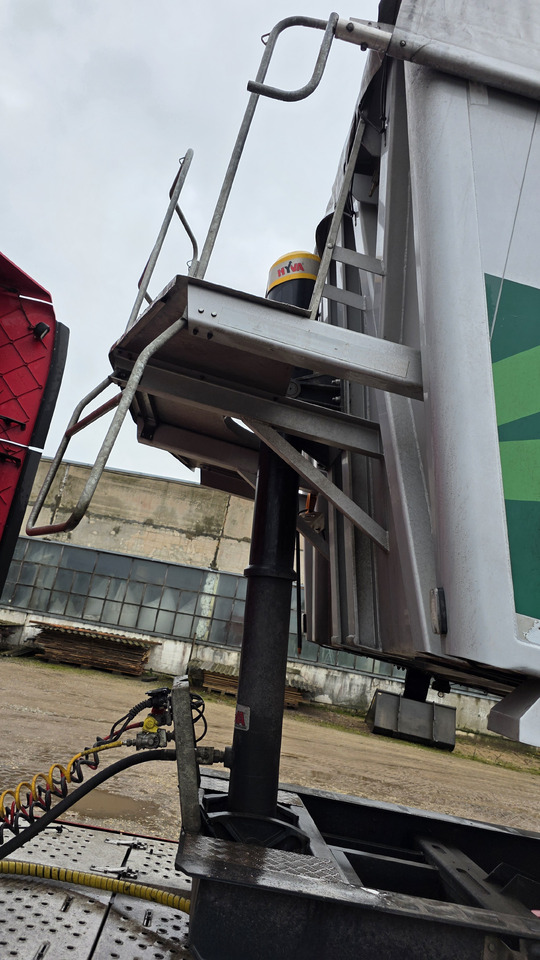 BODEX KIS 3B - Semi-reboque basculante: foto 3 BODEX KIS 3B - Semi-reboque basculante: foto 3