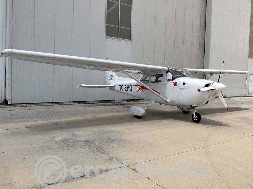 Equipamento aeroportuário 1977 Cessna 172N Diesel TC-EHO Airplane: foto 7