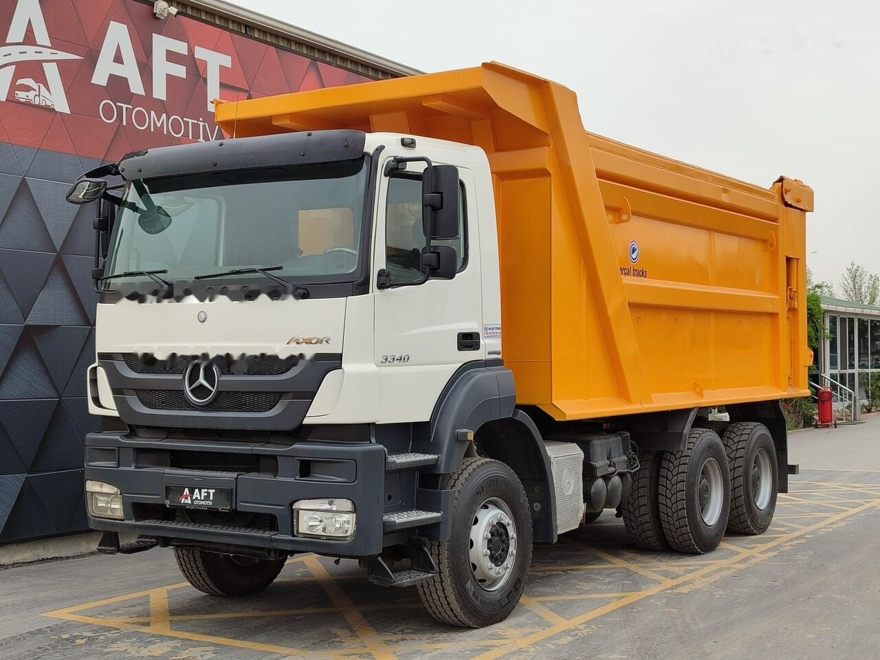 Mercedes-Benz 2011 AXOR 3340/AC-EURO5-6X4 HARDOX TIPPER - Camião basculante: foto 1 Mercedes-Benz 2011 AXOR 3340/AC-EURO5-6X4 HARDOX TIPPER - Camião basculante: foto 1