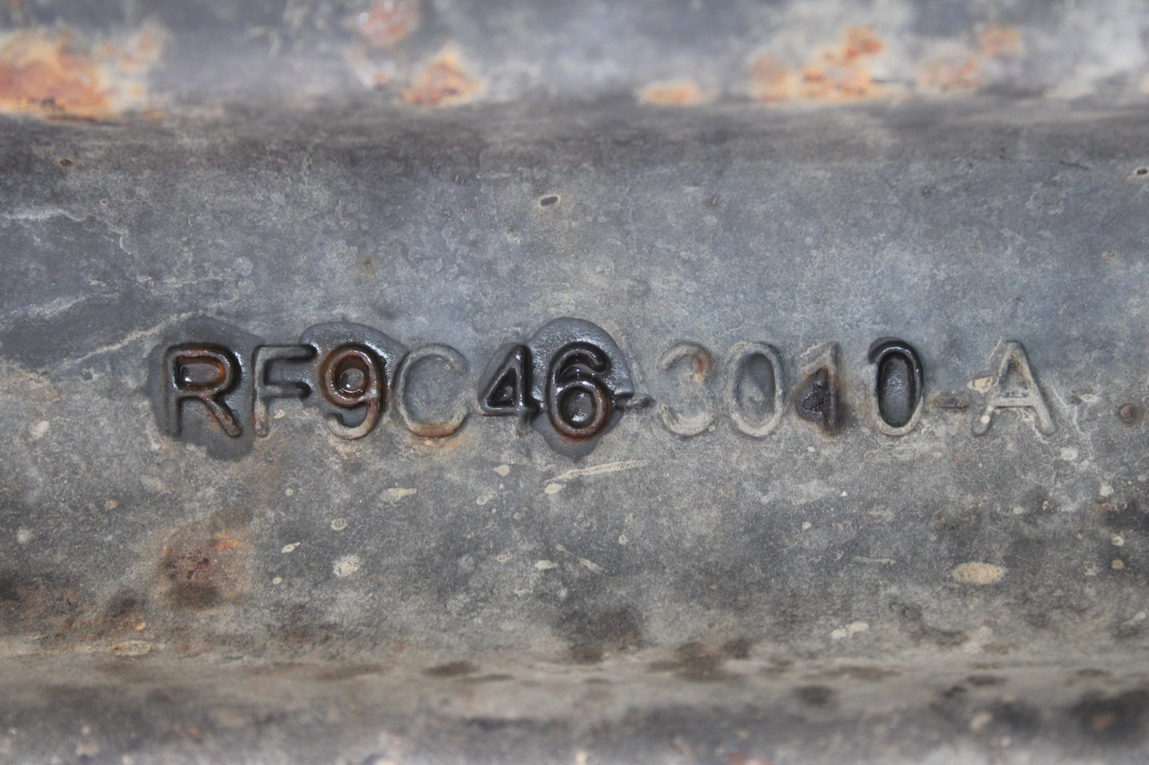 AXA FATA FORD CARGO RF9C46-3010-A - Eixo dianteiro para Camião: foto 2 AXA FATA FORD CARGO RF9C46-3010-A - Eixo dianteiro para Camião: foto 2