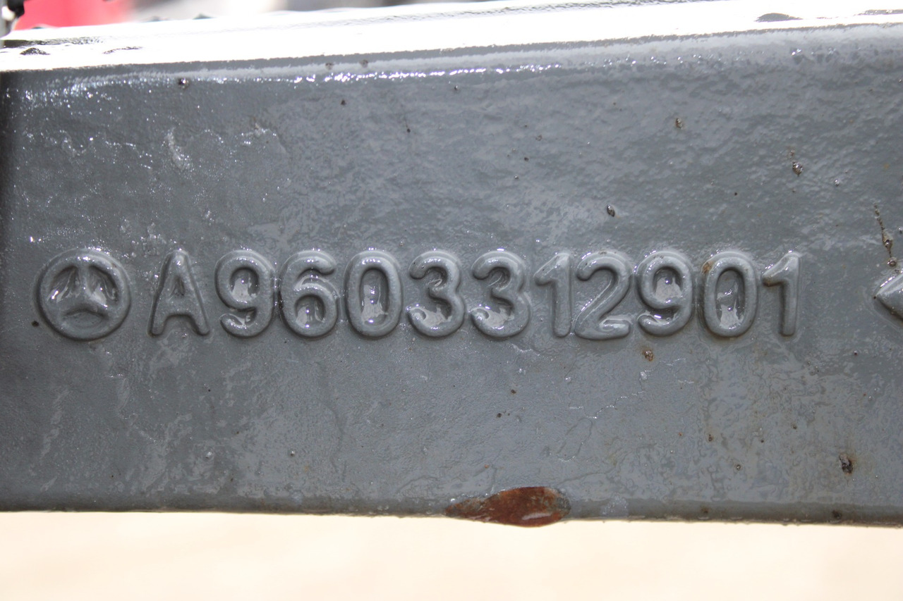 AXA FATA STANDARD MERCEDES ACTROS MP5 A9603312901 - Eixo dianteiro para Camião: foto 2 AXA FATA STANDARD MERCEDES ACTROS MP5 A9603312901 - Eixo dianteiro para Camião: foto 2