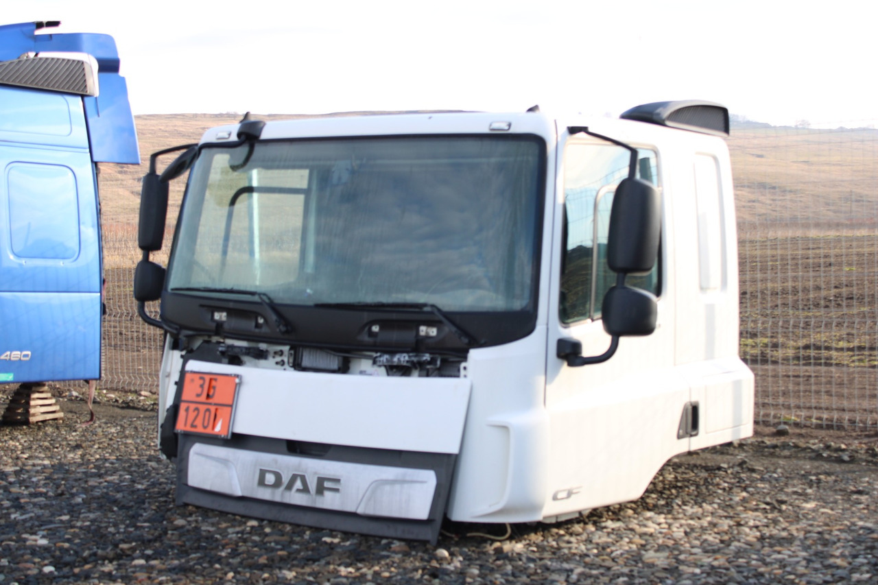 CABINA DAF CF SLEEPER CAB L2H1 - Cabine para Camião: foto 3 CABINA DAF CF SLEEPER CAB L2H1 - Cabine para Camião: foto 3