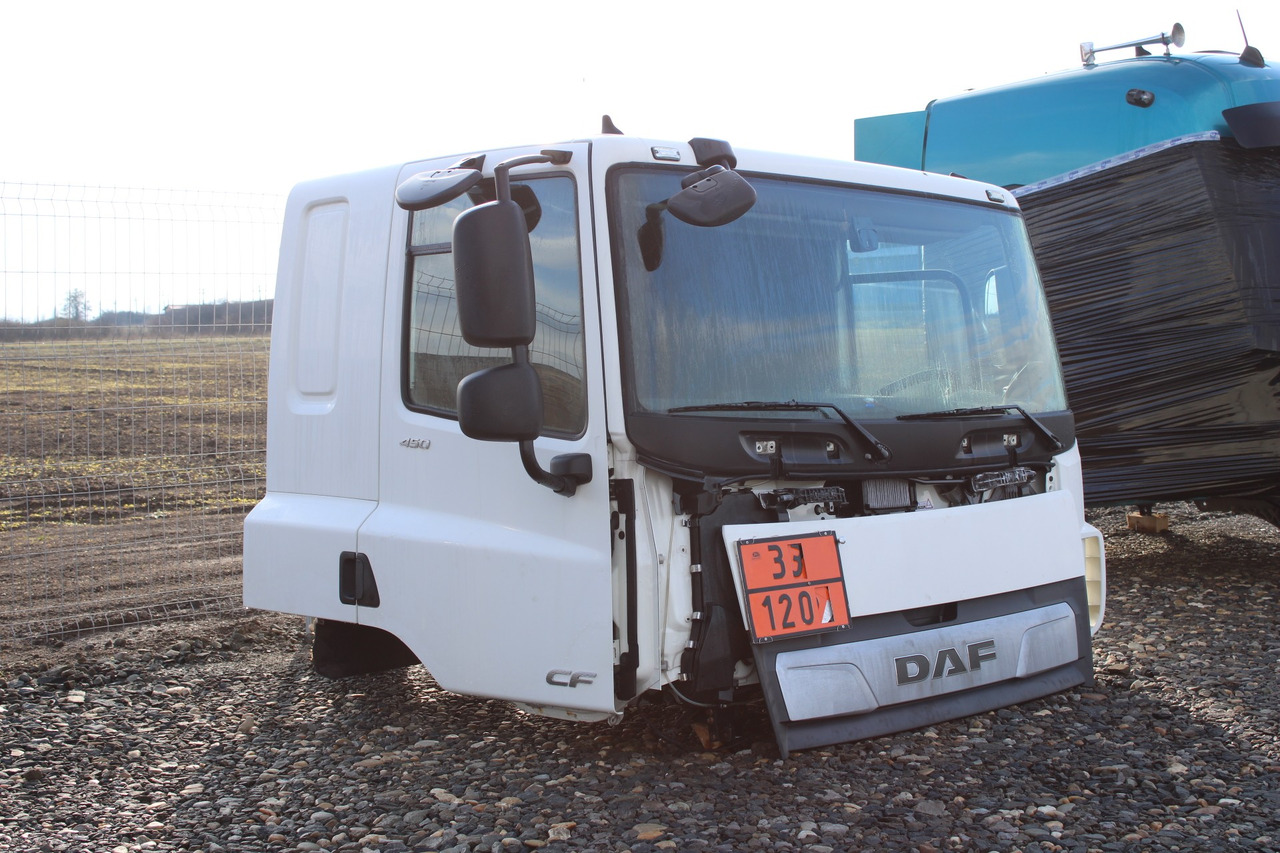 CABINA DAF CF SLEEPER CAB L2H1 - Cabine para Camião: foto 2 CABINA DAF CF SLEEPER CAB L2H1 - Cabine para Camião: foto 2