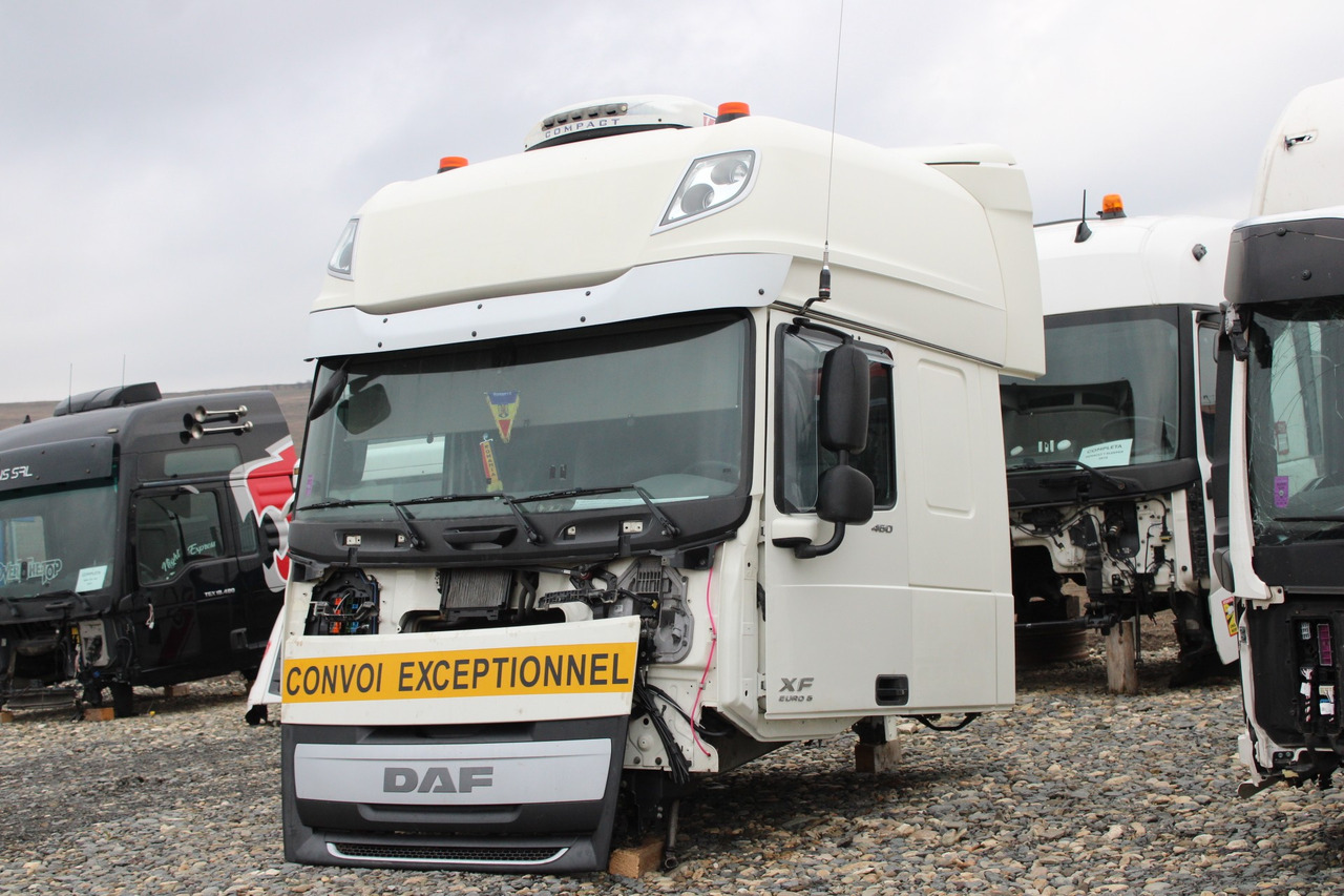 CABINA DAF XF106 SUPER SPACE CAB - Cabine para Camião: foto 2 CABINA DAF XF106 SUPER SPACE CAB - Cabine para Camião: foto 2