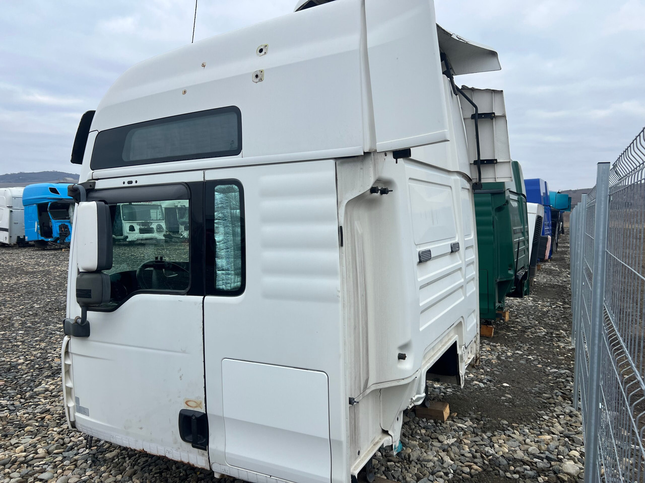 CABINA MAN TGA XXL - Cabine para Camião: foto 4 CABINA MAN TGA XXL - Cabine para Camião: foto 4