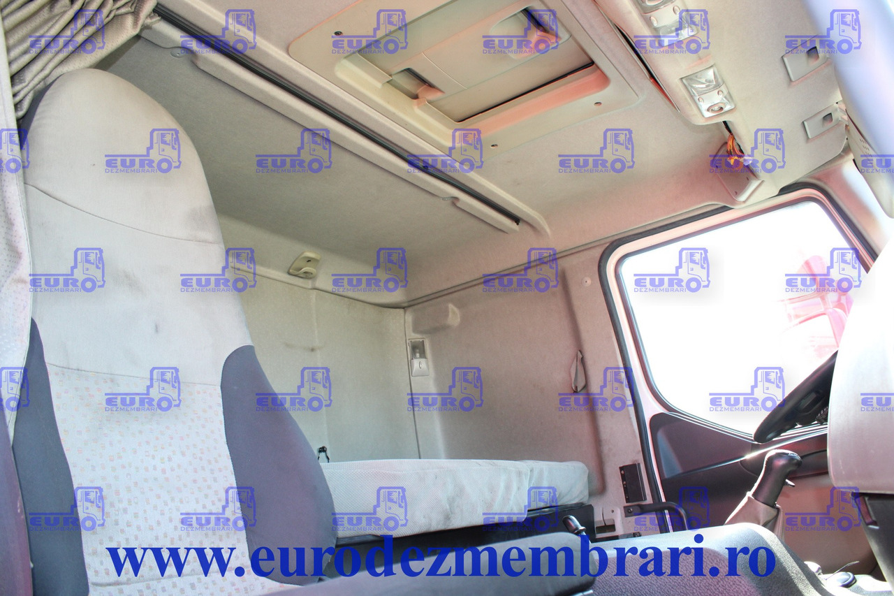 CABINA RENAULT PREMIUM SLEEPER CAB L2H1 - Cabine para Camião: foto 5 CABINA RENAULT PREMIUM SLEEPER CAB L2H1 - Cabine para Camião: foto 5
