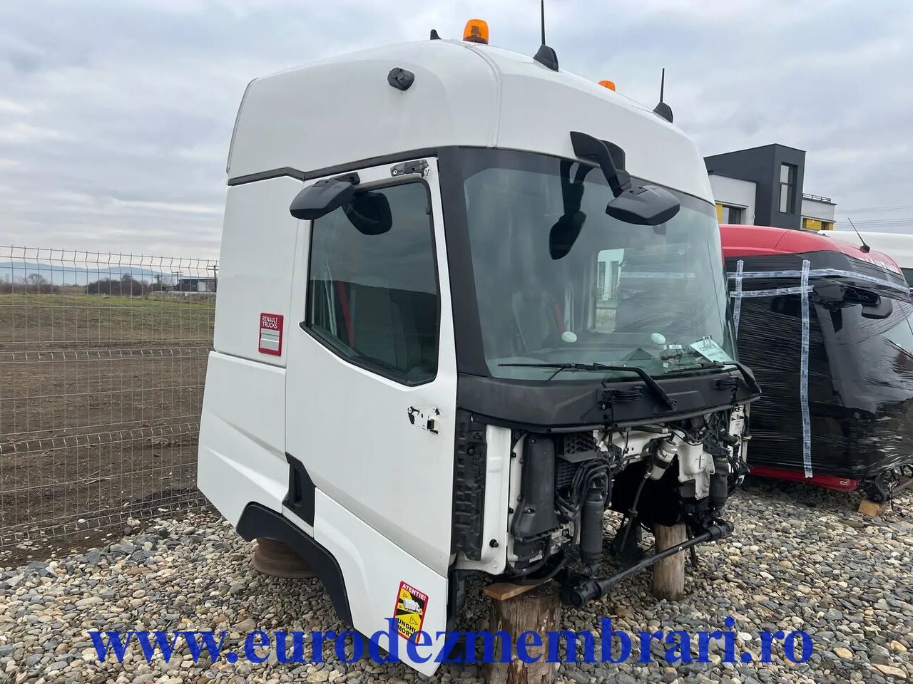 CABINA RENAULT T SLEEPER - Cabine para Camião: foto 3 CABINA RENAULT T SLEEPER - Cabine para Camião: foto 3